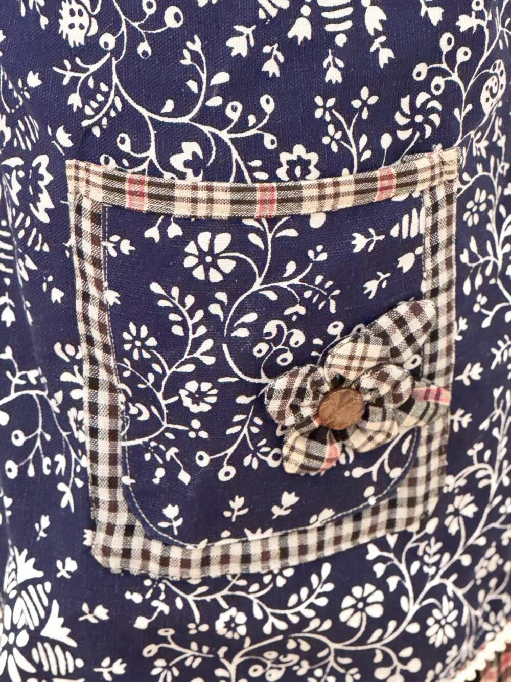 Handmade Navy Floral Plaid Ruffle Half Apron Cottagecore Farmhouse EUC